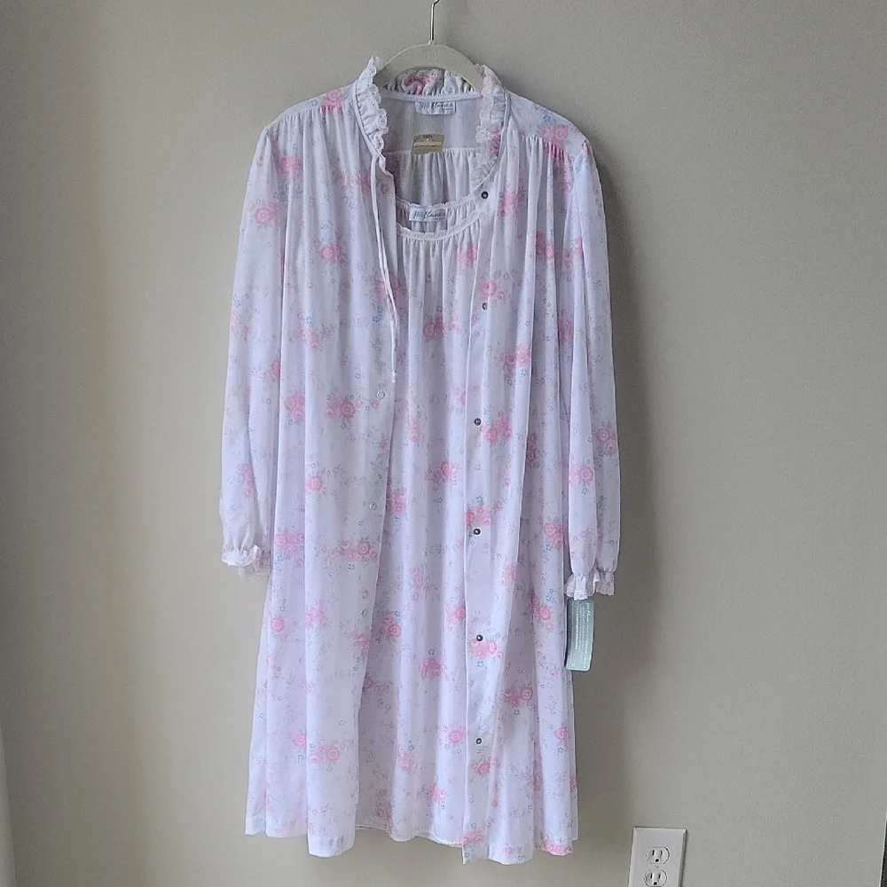 NWT Miss Elaine Pink Floral Nightgown And Robe‎ Set Vintage Size Small